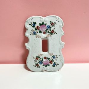 Vintage ornate floral light switch cover